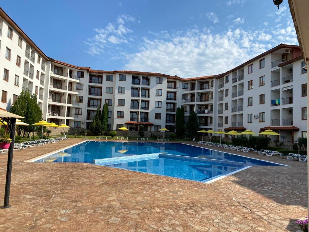 3 Room Family Apartment With Pool View Νεσέμπαρ Εξωτερικό φωτογραφία