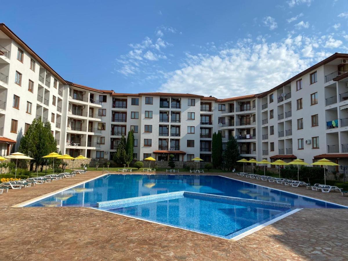 3 Room Family Apartment With Pool View Νεσέμπαρ Εξωτερικό φωτογραφία